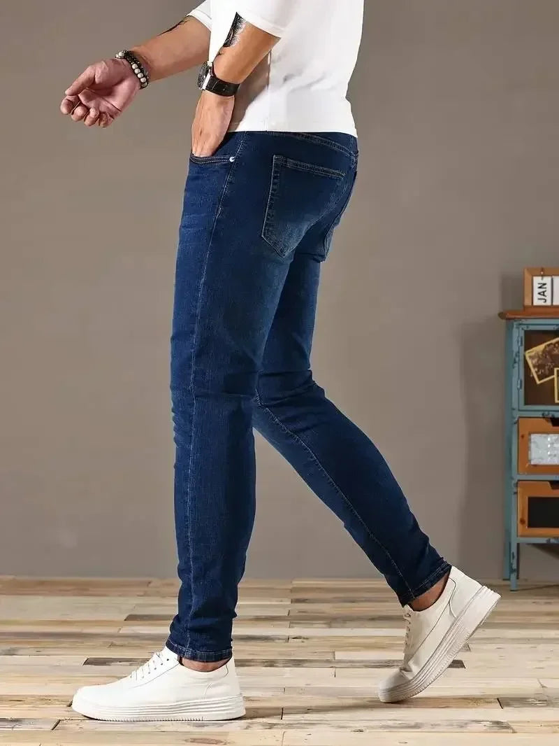 2025 Spring New Mens Slim Fit Classic Skinny Jeans Casual Street