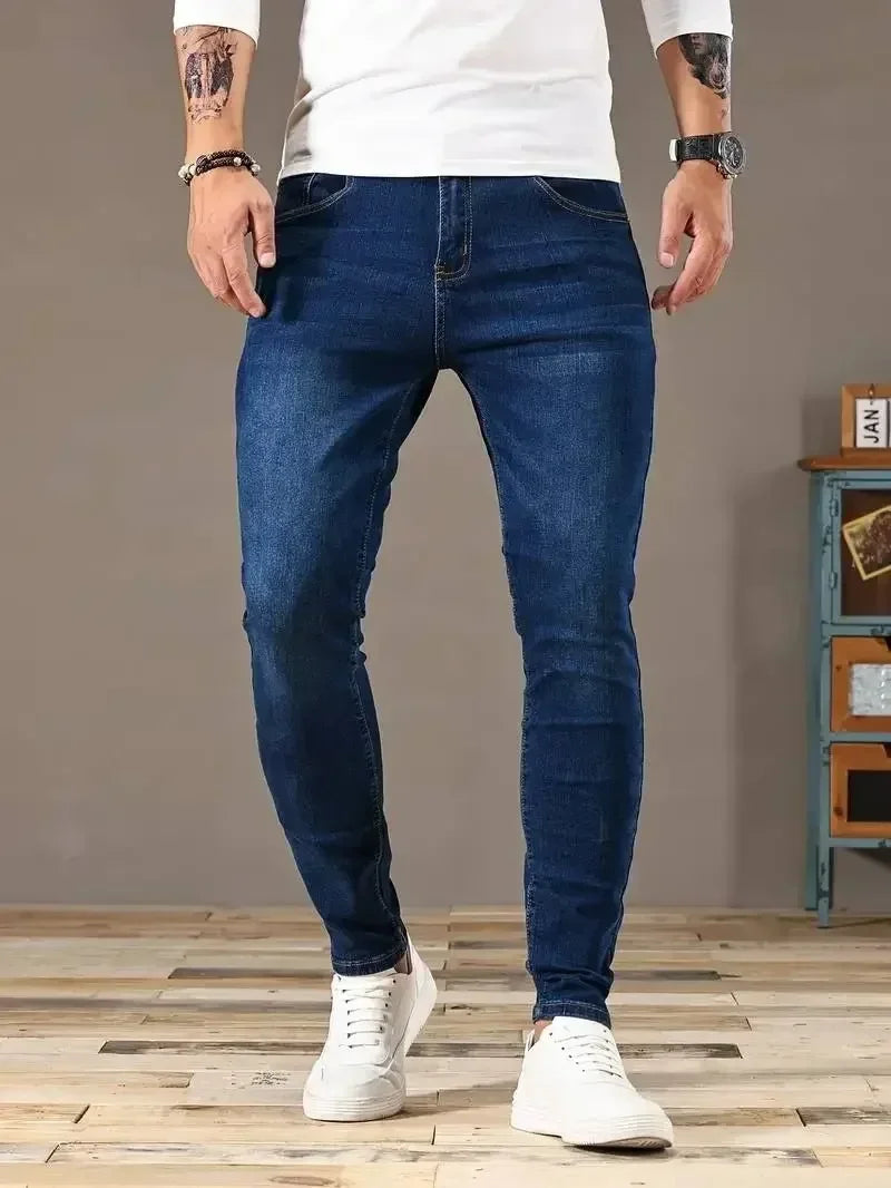 2025 Spring New Mens Slim Fit Classic Skinny Jeans Casual Street