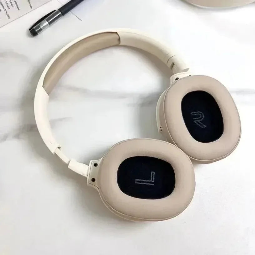 Fashion HIFI Stereo Headsets True Sports With Earphones TF/AUX Music