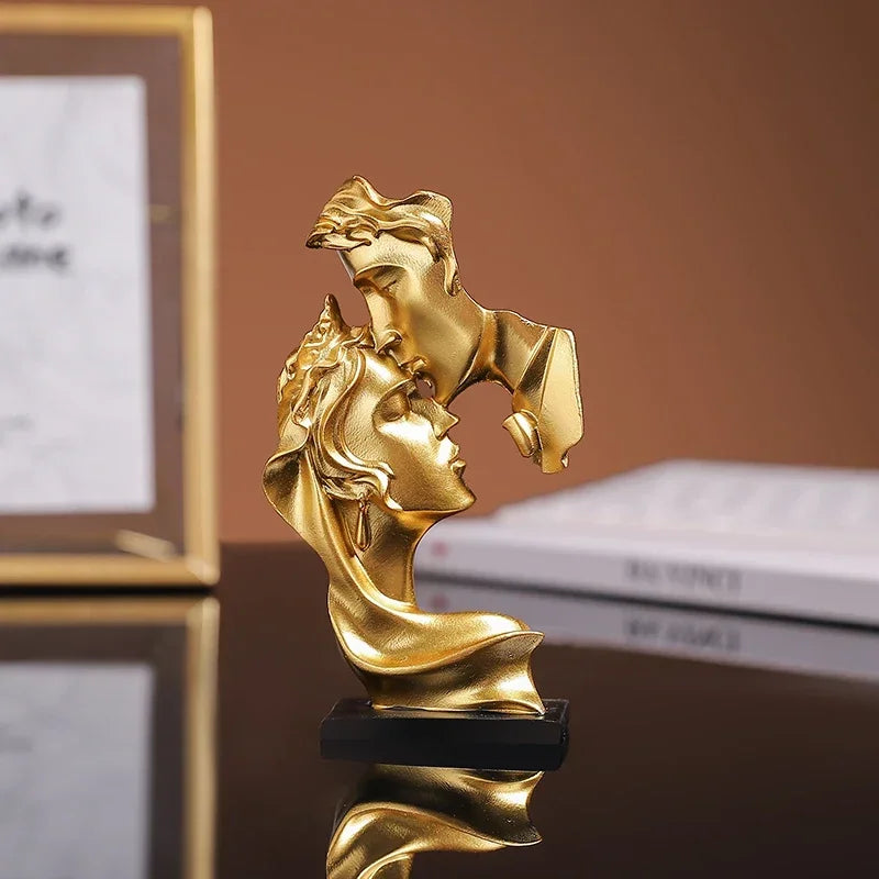 Mini statue d'amoureux en résine, figurine en posture de baiser, modèle artisanal, sculpture