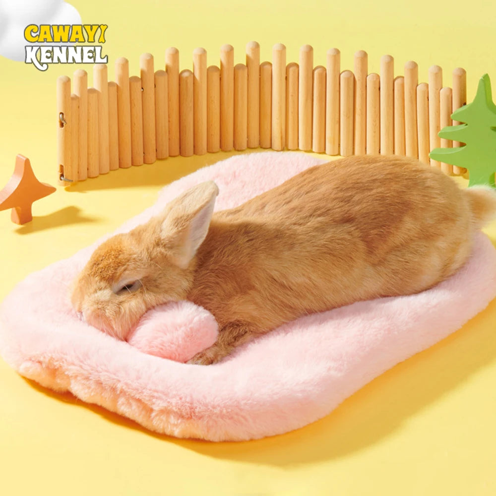 Cozy Winter Pet Bed - Warm House for Guinea Pig, Hamster, Rabbit & Small Animals - Deribla Store