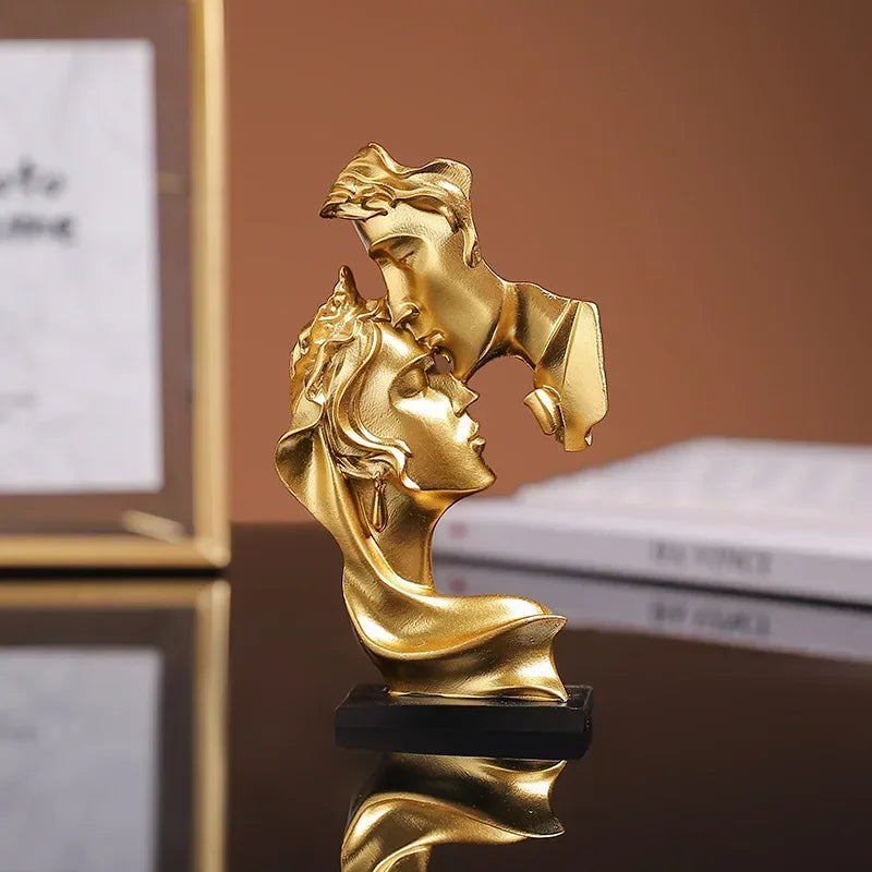 Mini statue d'amoureux en résine, figurine en posture de baiser, modèle artisanal, sculpture