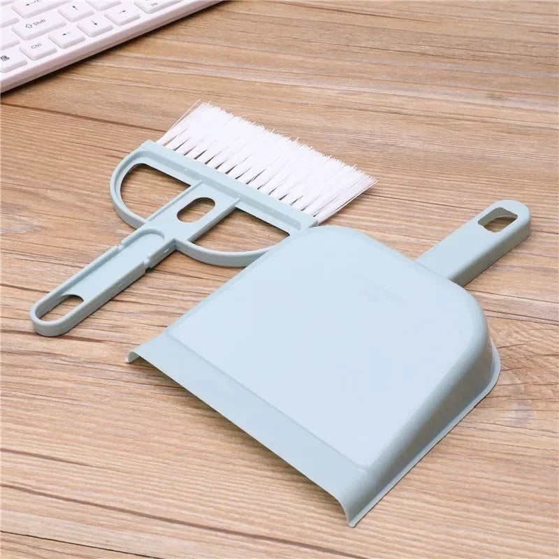 Mini Pet Cleaning Set - Small Broom & Dustpan for Hamster, Cat & Small Animals - Deribla Store