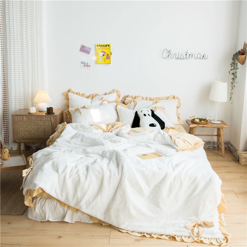 Princess Style Bedding Set - 3 - Piece Solid Color Quilt Cover and Bed Sheets for Elegant Sleep - Deribla Store
